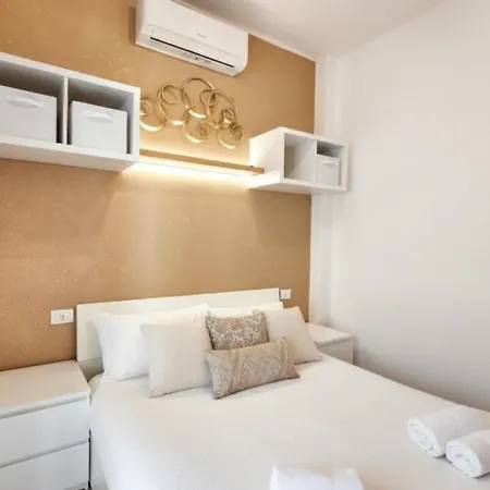Attic Apartment, Air Conditioning, Fast Wifi Apartamento *