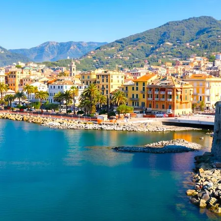 Attic Apartment, Air Conditioning, Fast Wifi