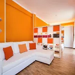 Attic Apartment, Air Conditioning, Fast Wifi * Rapallo