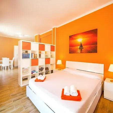 Attic Apartment, Air Conditioning, Fast Wifi Рапалло