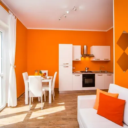 Attic Apartment, Air Conditioning, Fast Wifi Appartamento