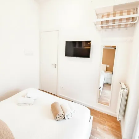 Attic Apartment, Air Conditioning, Fast Wifi Рапалло