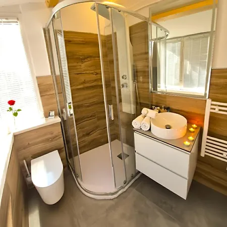 Attic Apartment, Air Conditioning, Fast Wifi Daire Rapallo