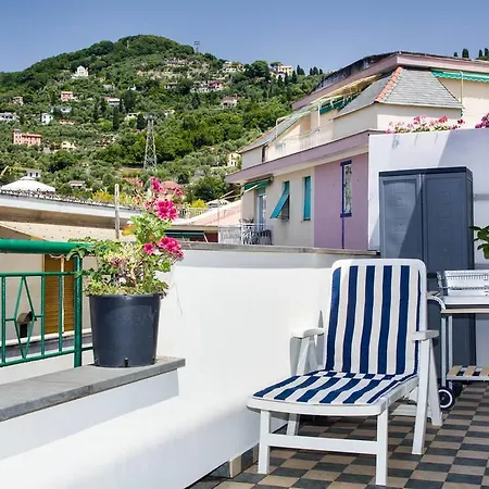 Attic Apartment, Air Conditioning, Fast Wifi Apartment Rapallo