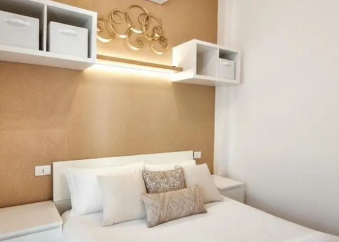 Attic Apartment, Air Conditioning, Fast Wifi Lejlighed *