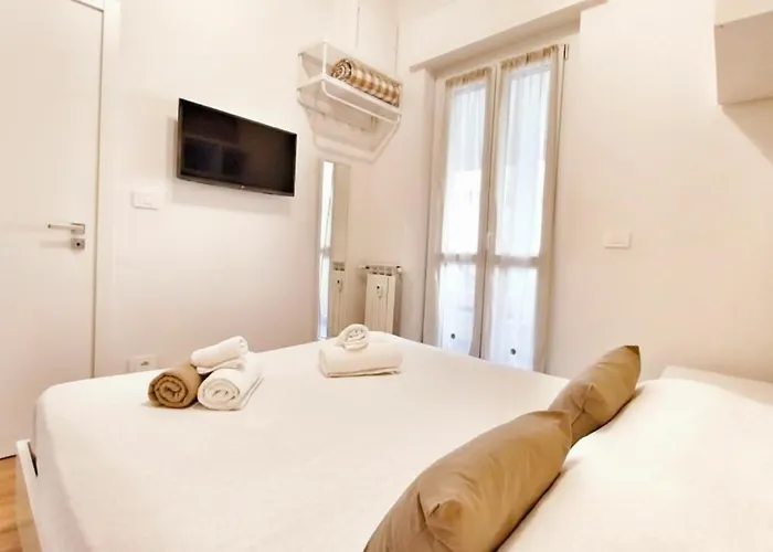 Attic Apartment, Air Conditioning, Fast Wifi